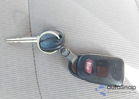 2017 Hyundai Elantra Se из США, поврежденный, VIN 5NPD84LFXHH145059